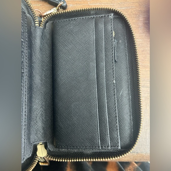 Tory Burch Black Wallet - Authentic - Picture 6 of 8